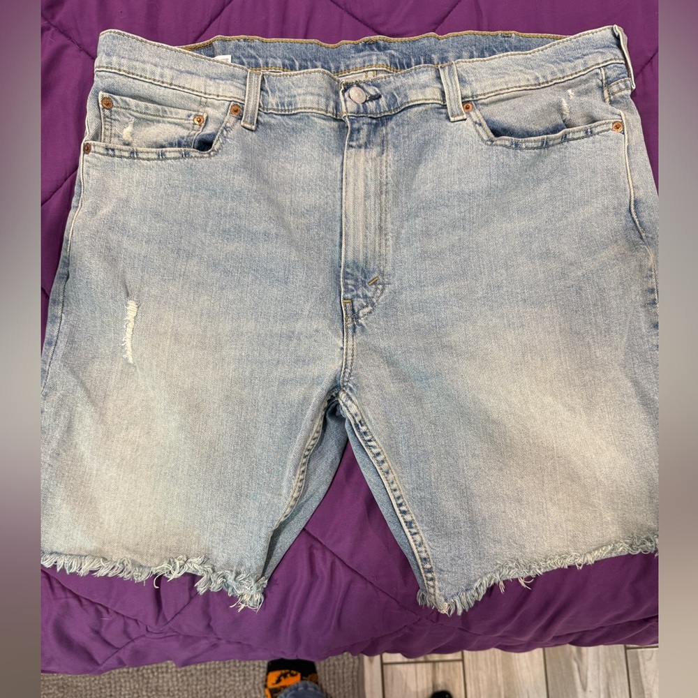 Levi's Light Blue Denim Jean Shorts. Waist Size 40